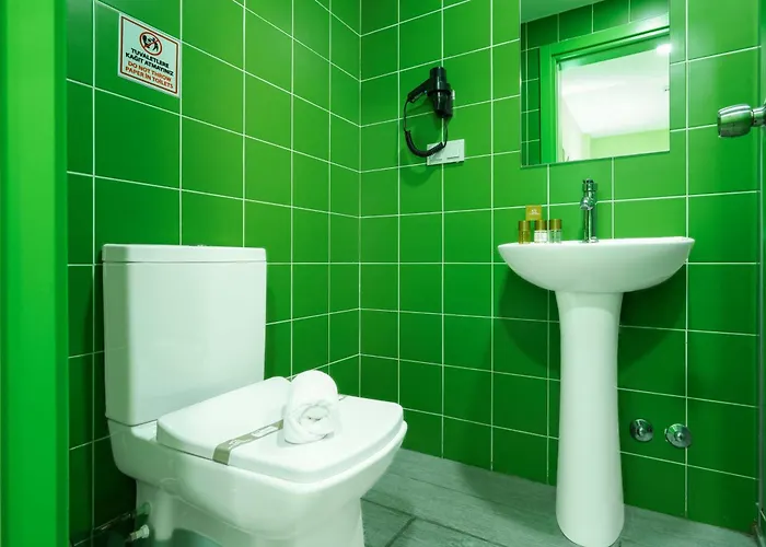 Готель Avlion Boutique 2*